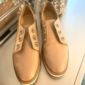 Zara’s Nude Faux Patent Leather Shoe
